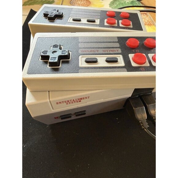 ENTERTAINMENT SYSTEM VIDEO GAME SMALL CONSOLE WITH CONTROLLERS Parts Only - Picture 1 of 5